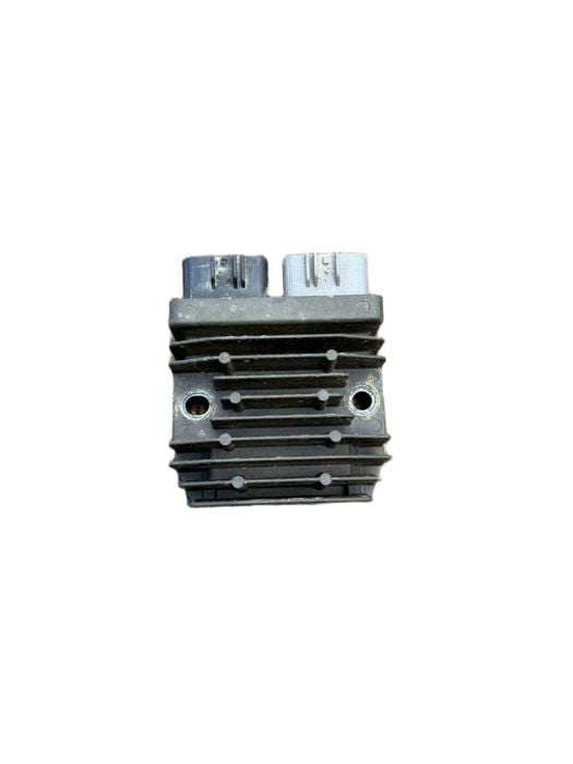 Honda TRX 420 / 500 / 680 Foreman regulator napiecia OEM 2006–2021