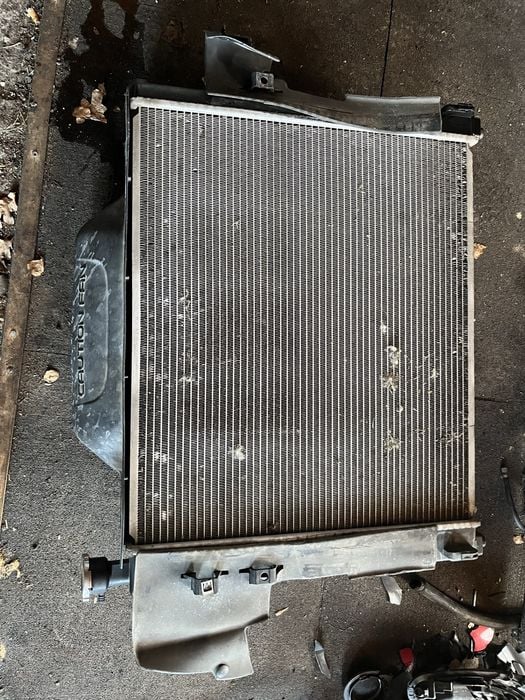 Jeep Grand Cherokee WJ 2002 4.7 H.O. Chlodnica