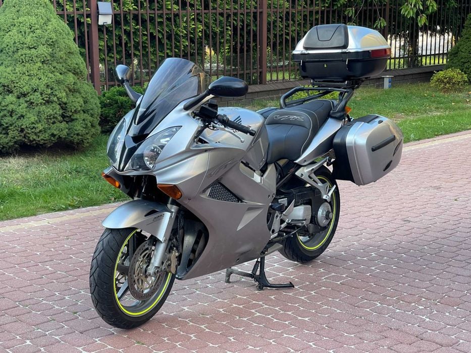 Honda VFR 800 VTEC ABS zamiana