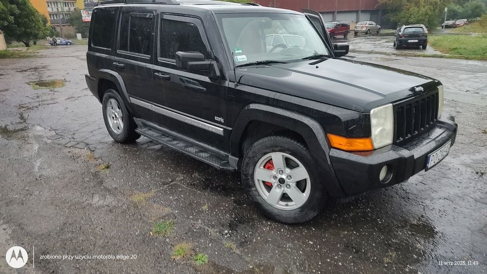 Sprzedam Jeepa Commandera 65 Overland  3.7 czysta benzyna VAT 23%