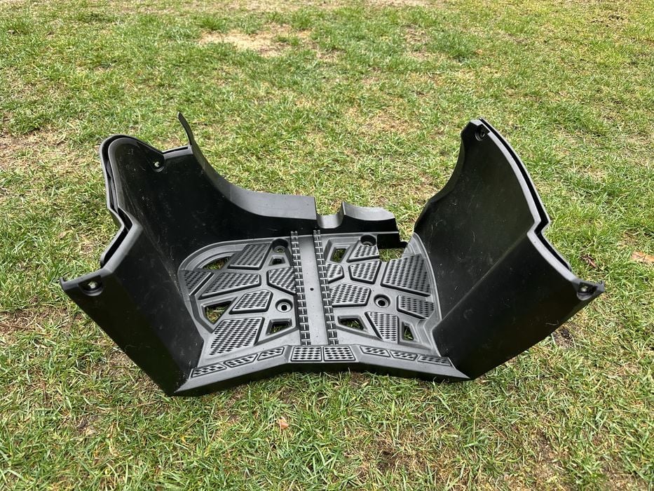 Stopień  yamaha kodiak, grizzly 700/550 prawy