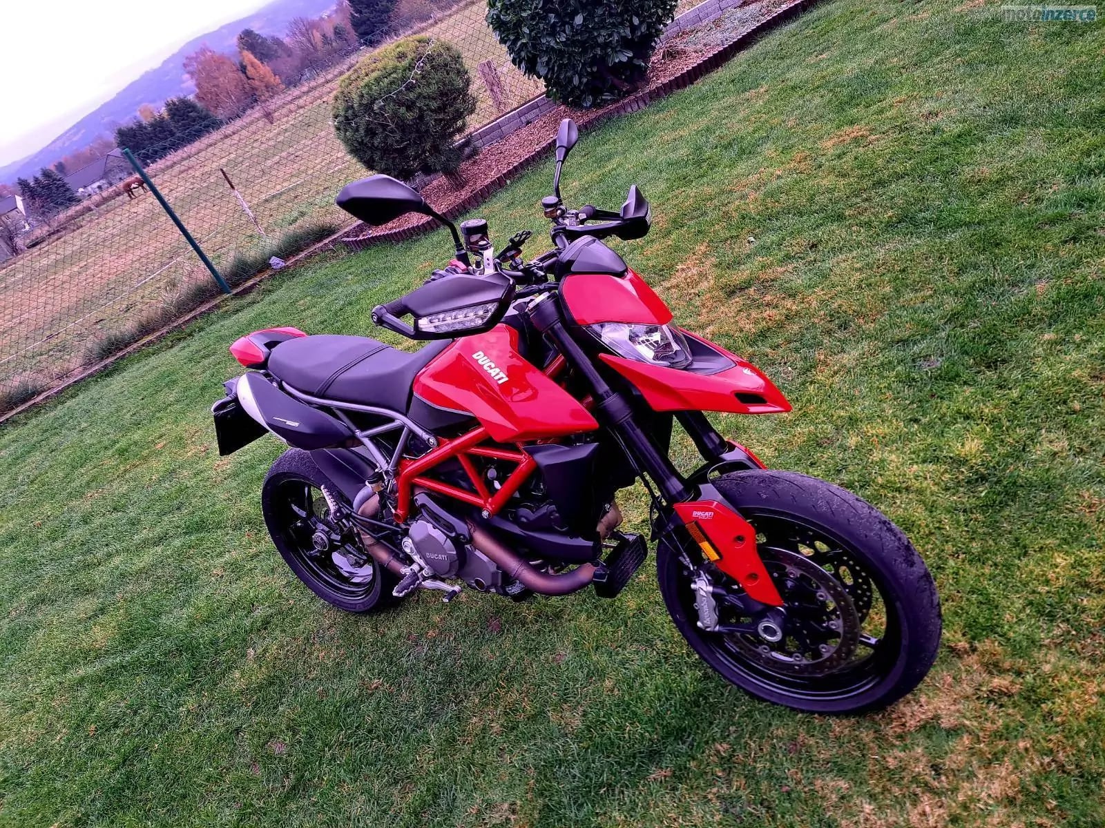 Ducati Hypermotard 950