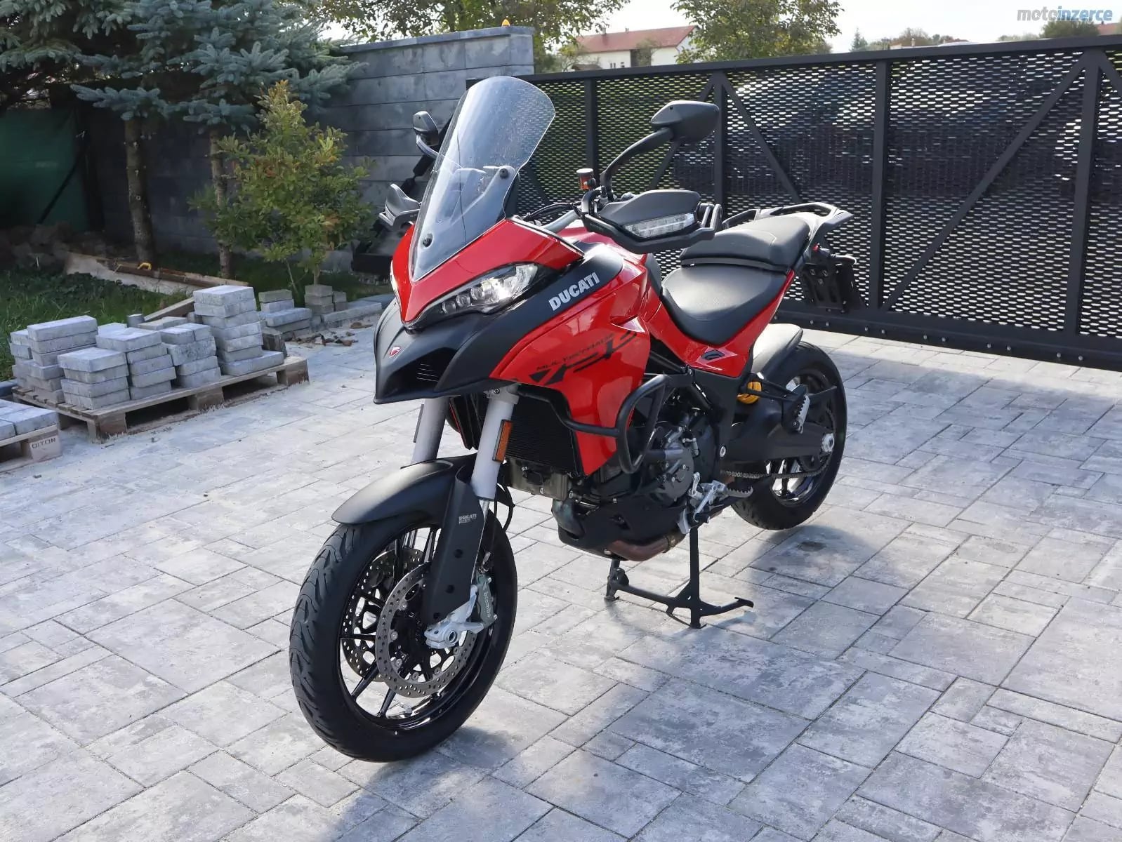 Ducati Multistrada V2 S