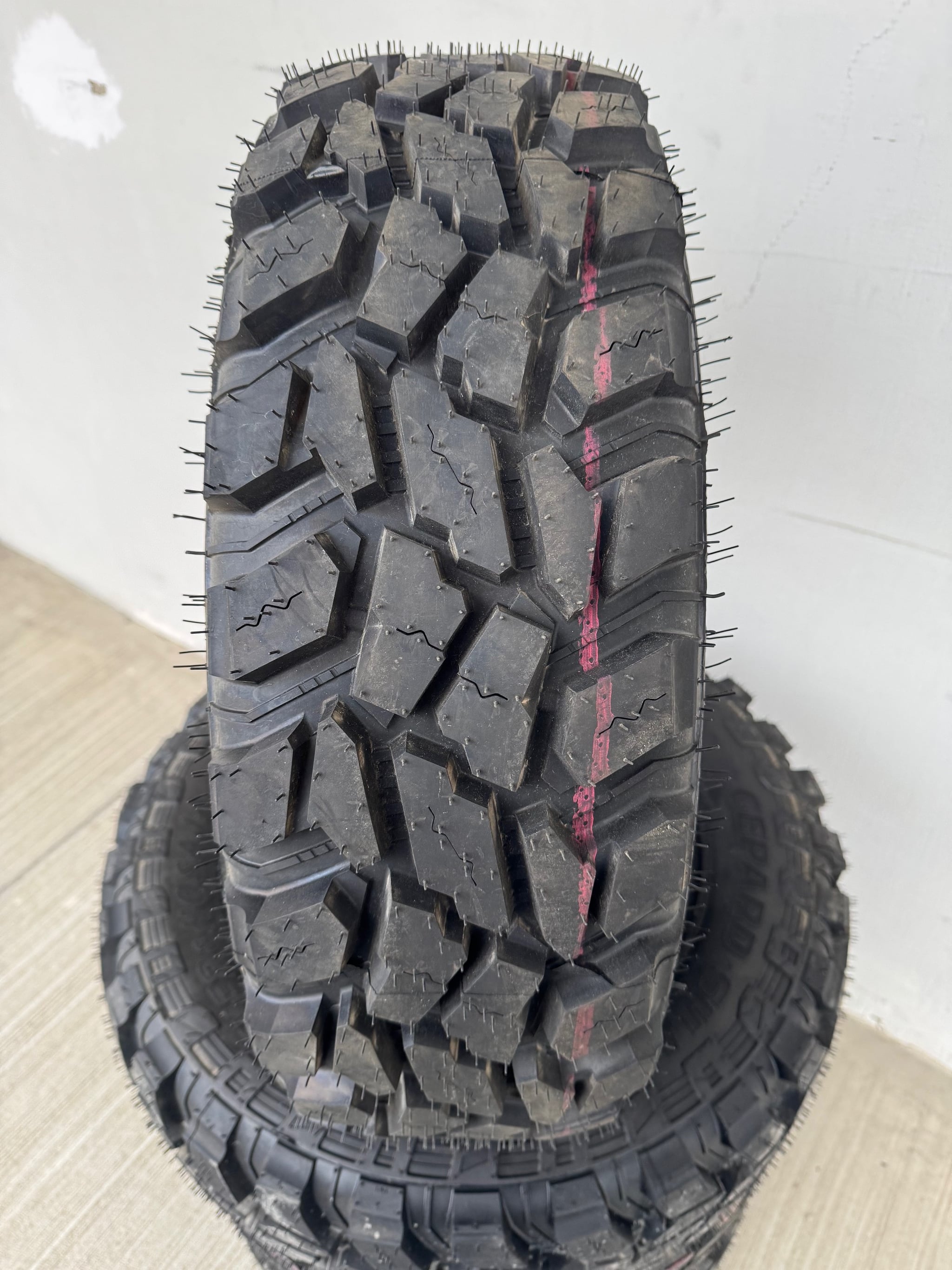 NOVÉ OFF-ROAD PNEU 225/70 R16 112Q GEYER&HOSAJA PROFESSIONAL