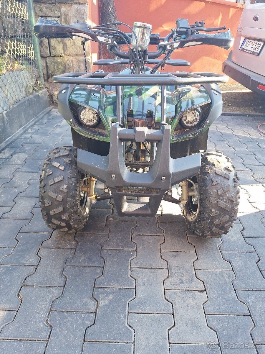 Dětská čtyřkolka