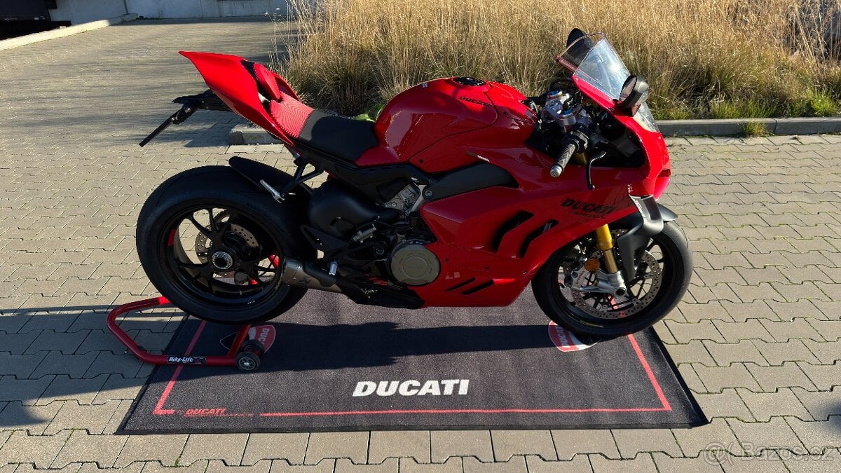 Ducati Panigale V4s