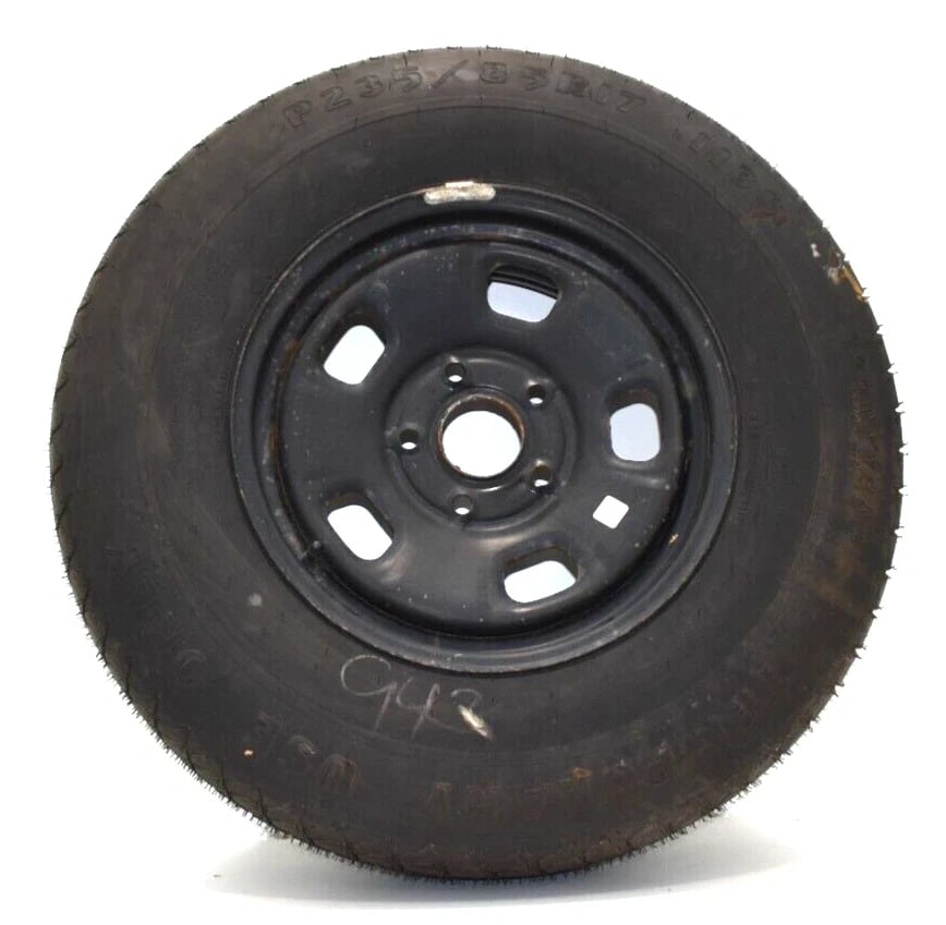 Ram 1500 rezervní kolo