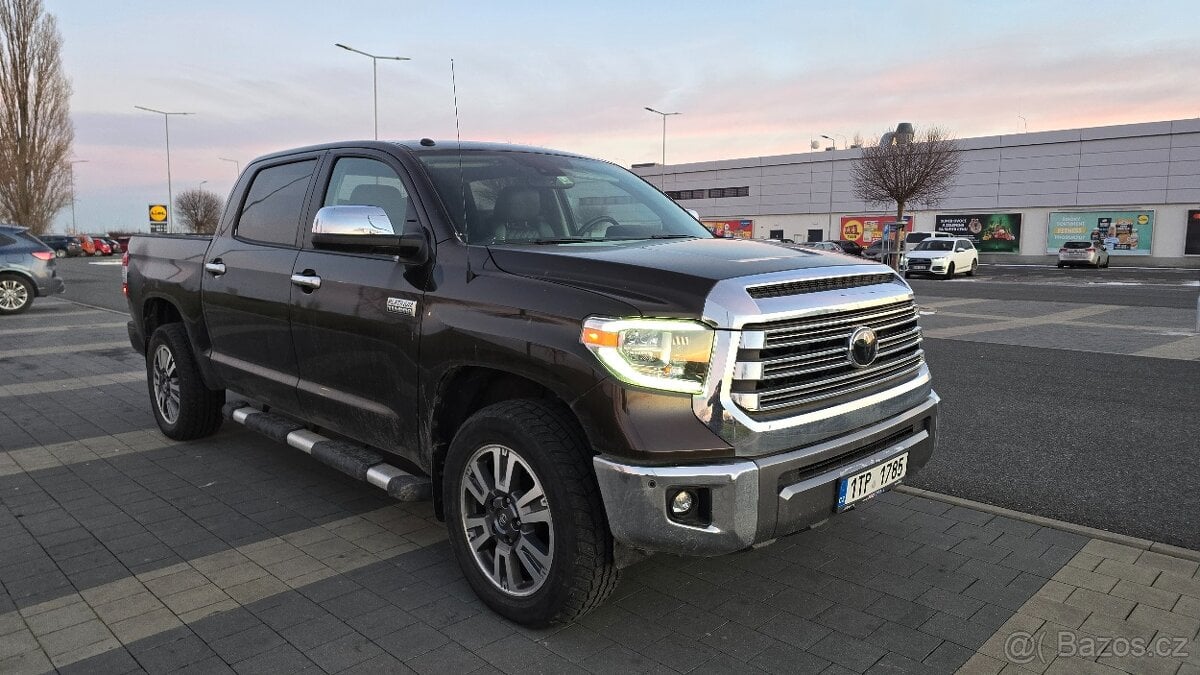 Toyota Tundra Platinum 1794 5,7 V8 Full LED