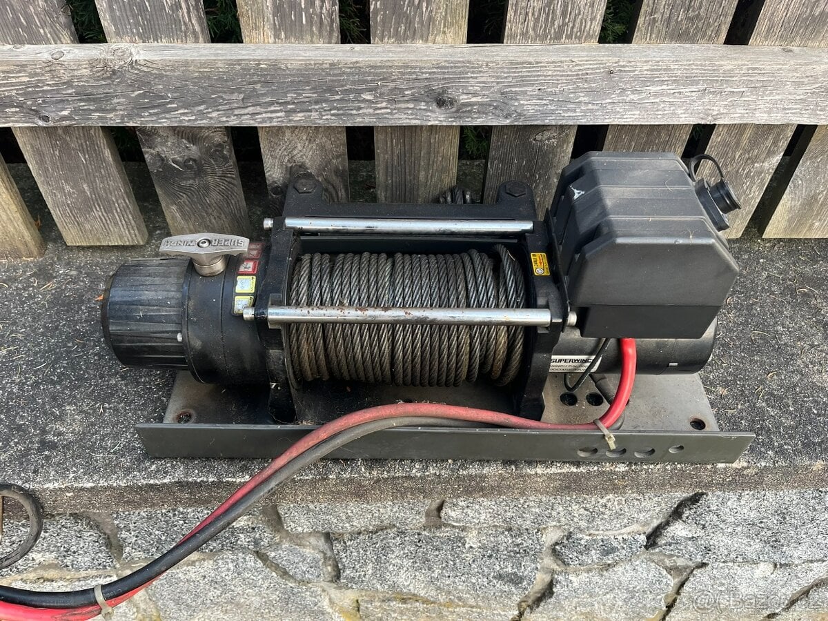 Naviják Superwinch EP9.0 9 000 lbs, ovladač