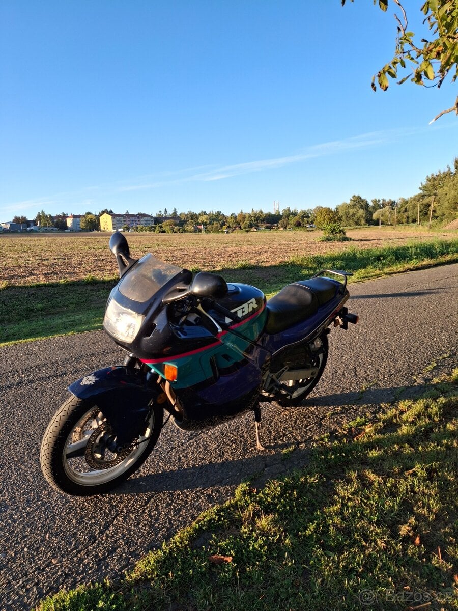 Honda CBR500F
