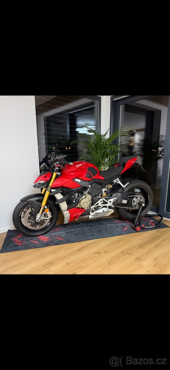 Ducati streetfighter V4s