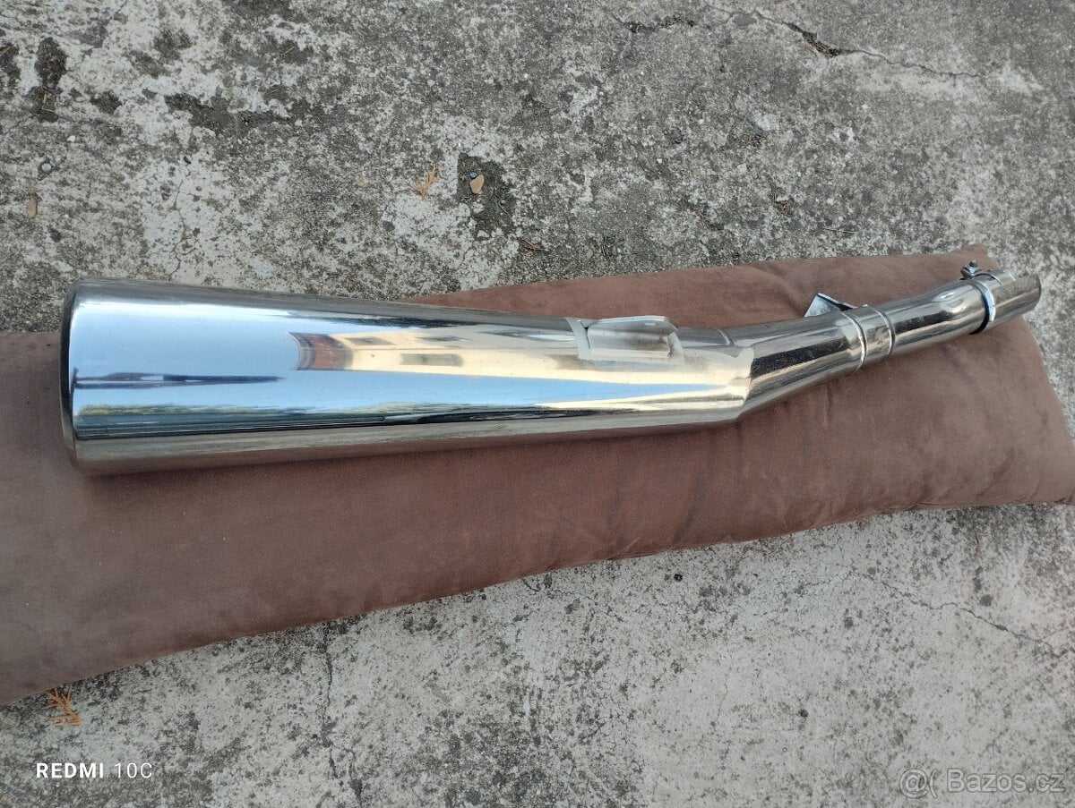 Suzuki GSX 1400 - originální výfuk pěkný