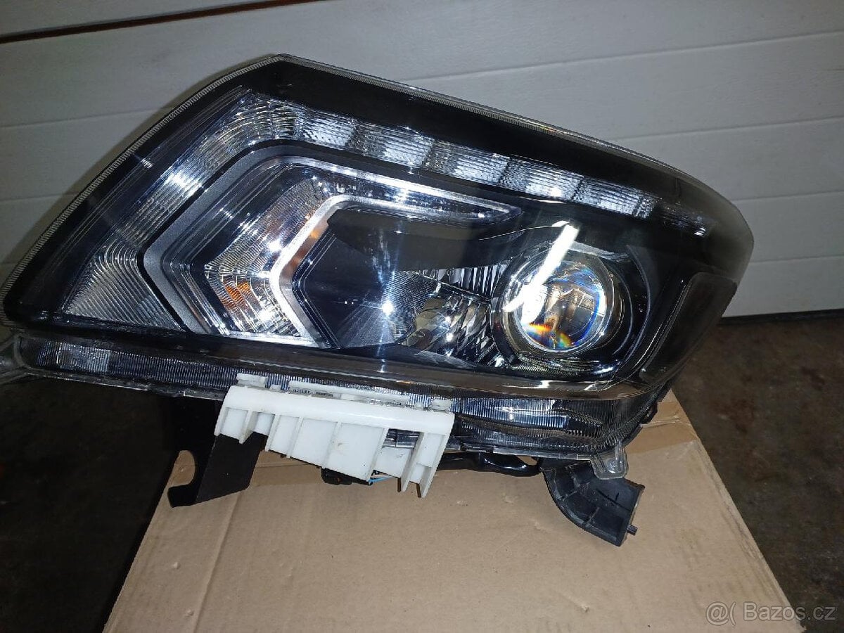 Full led světlo,nárazník aj.díly Nissan Navara D23 NP300