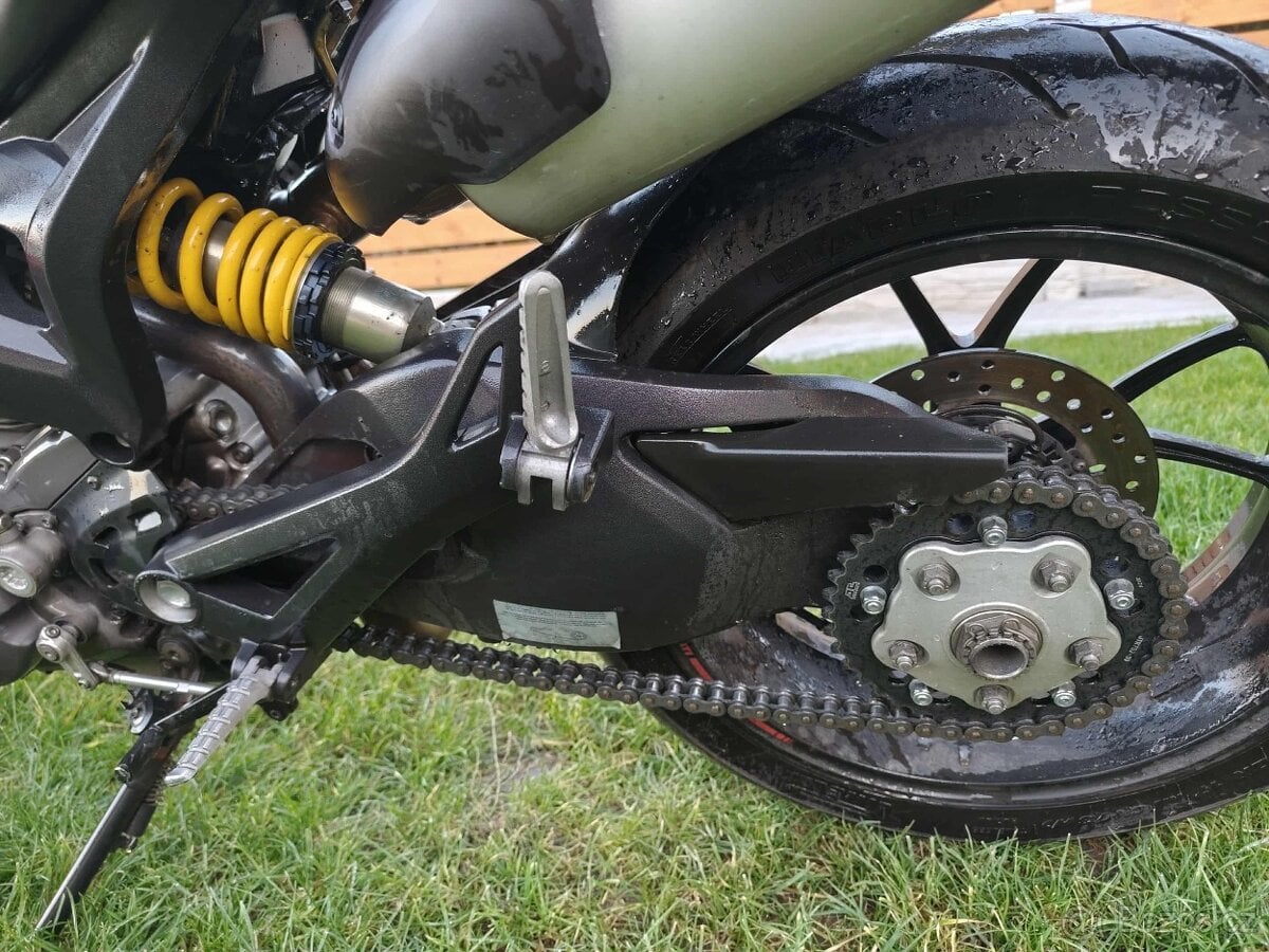 Ducati Monster 796 ABS