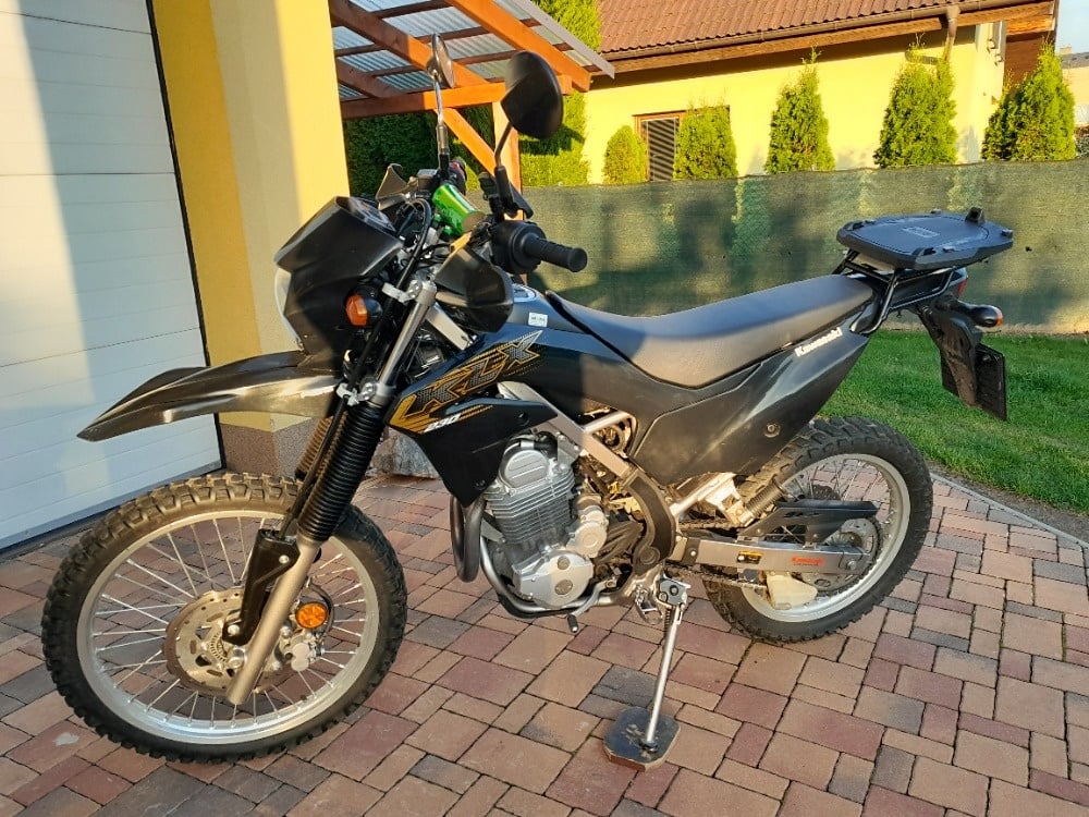 Kawasaki KLX 230, r. v. 2020, nová v ČR, top stav