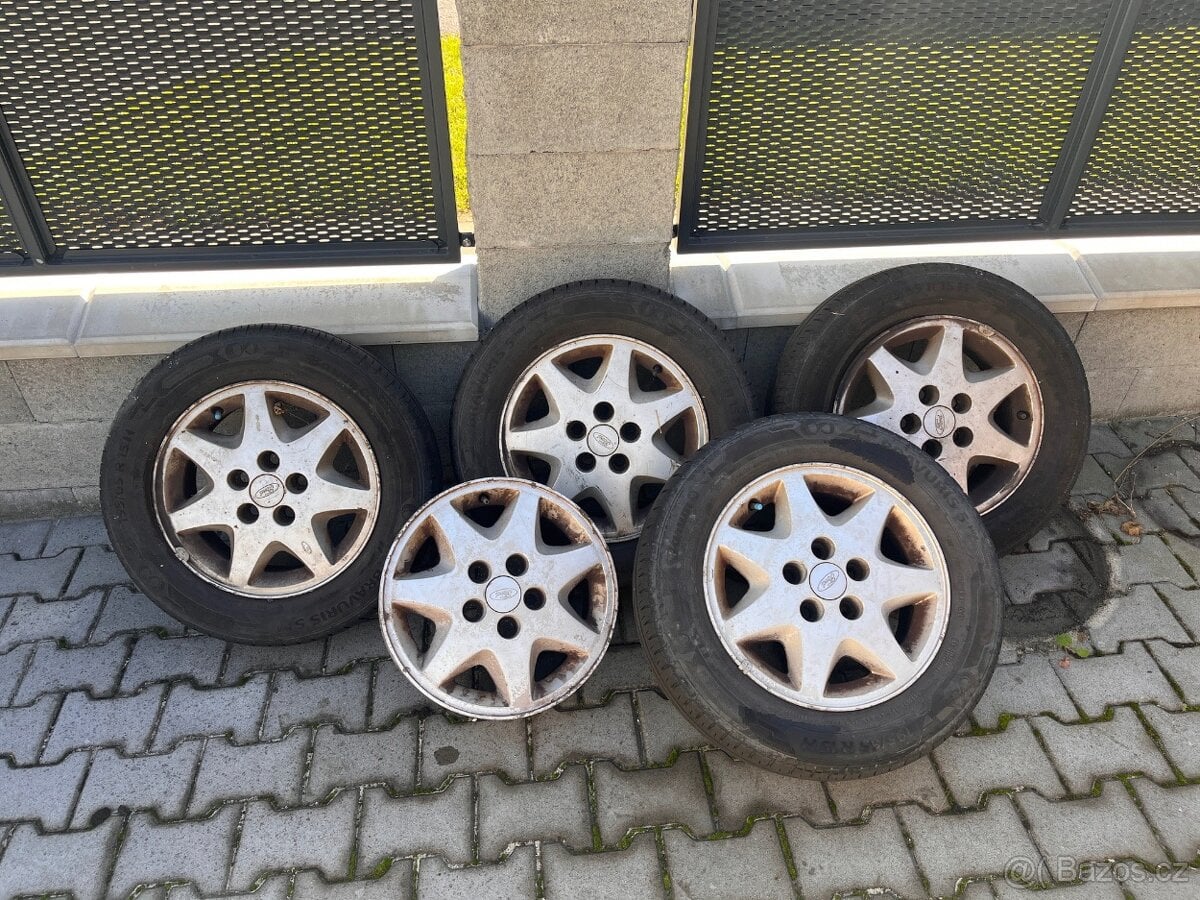 Alu Ford Sierra R15 5x112 6J ET38 střed 63,3 mm