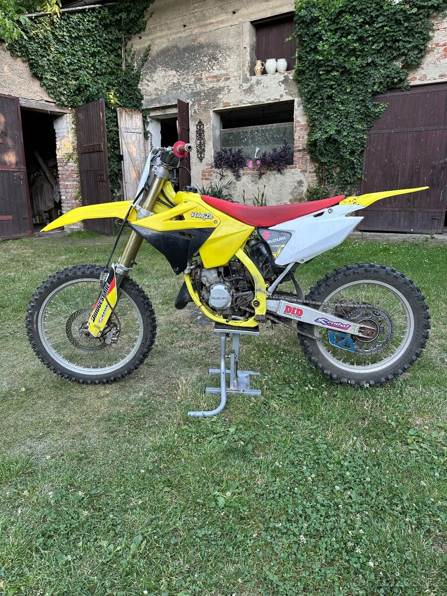 Suzuki rm 125