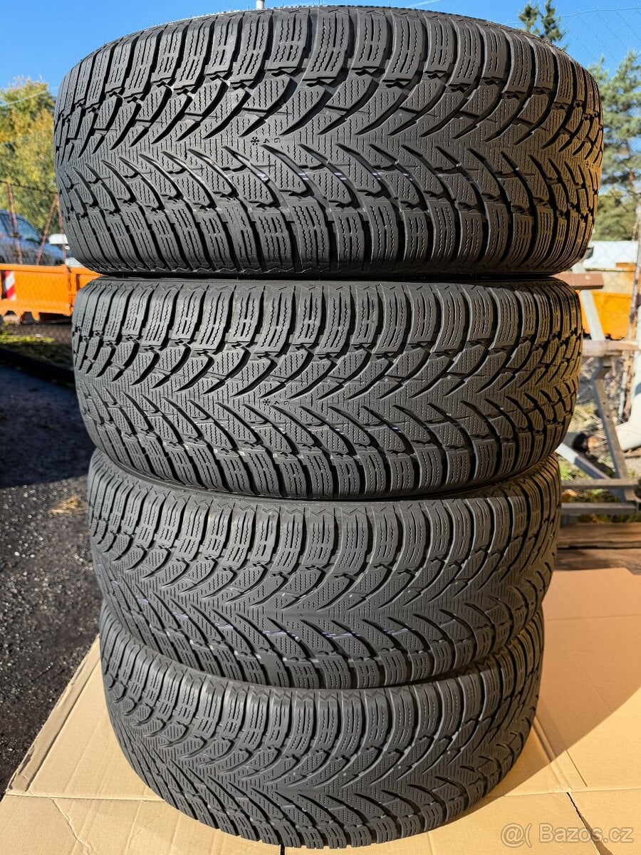 Zimní pneu 235/55/19 Nokian WR SUV 4