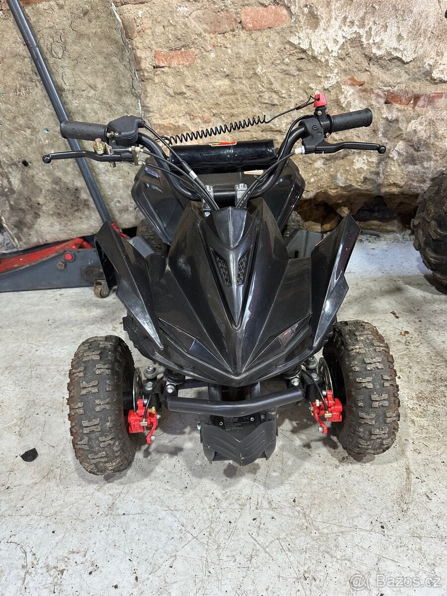 Dětská čtyřkolka