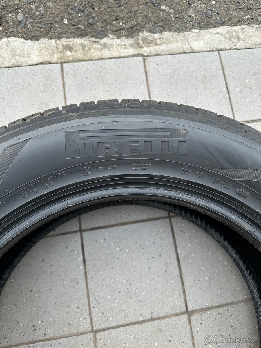 Pirelli Scorpion Zero 255/60R20 Allseason