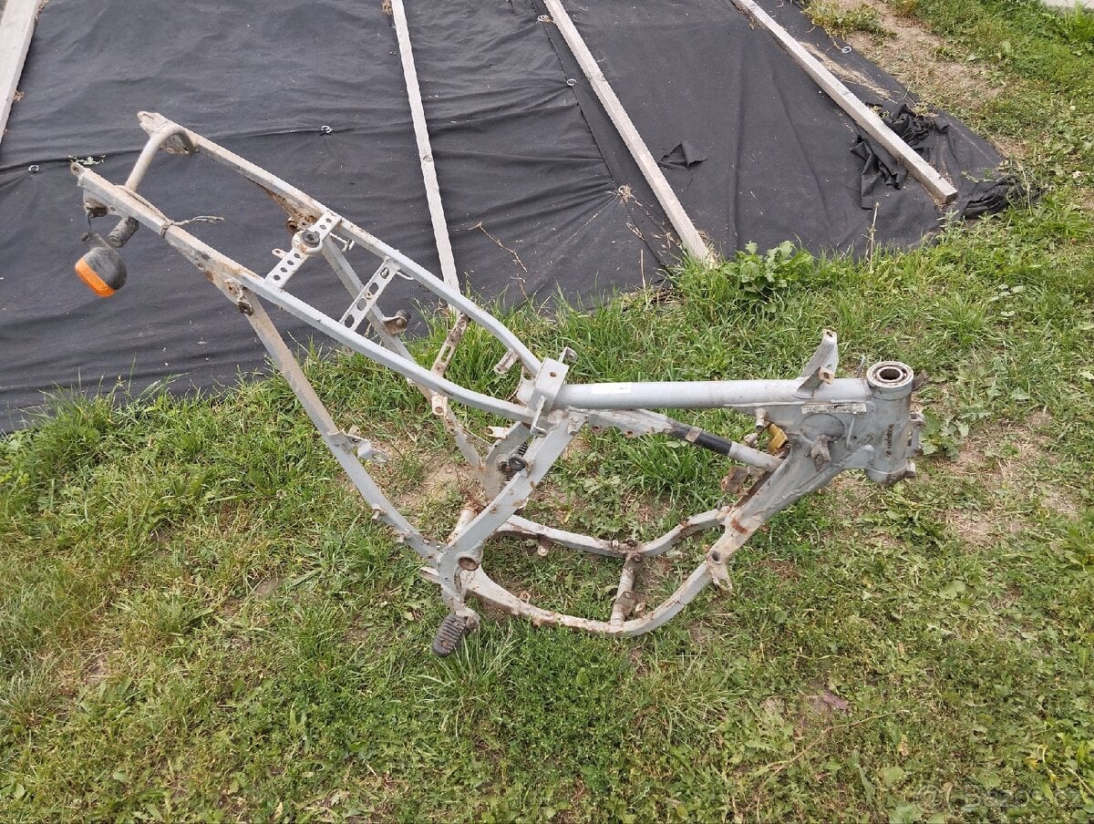 Rám Aprilia Pegaso 125