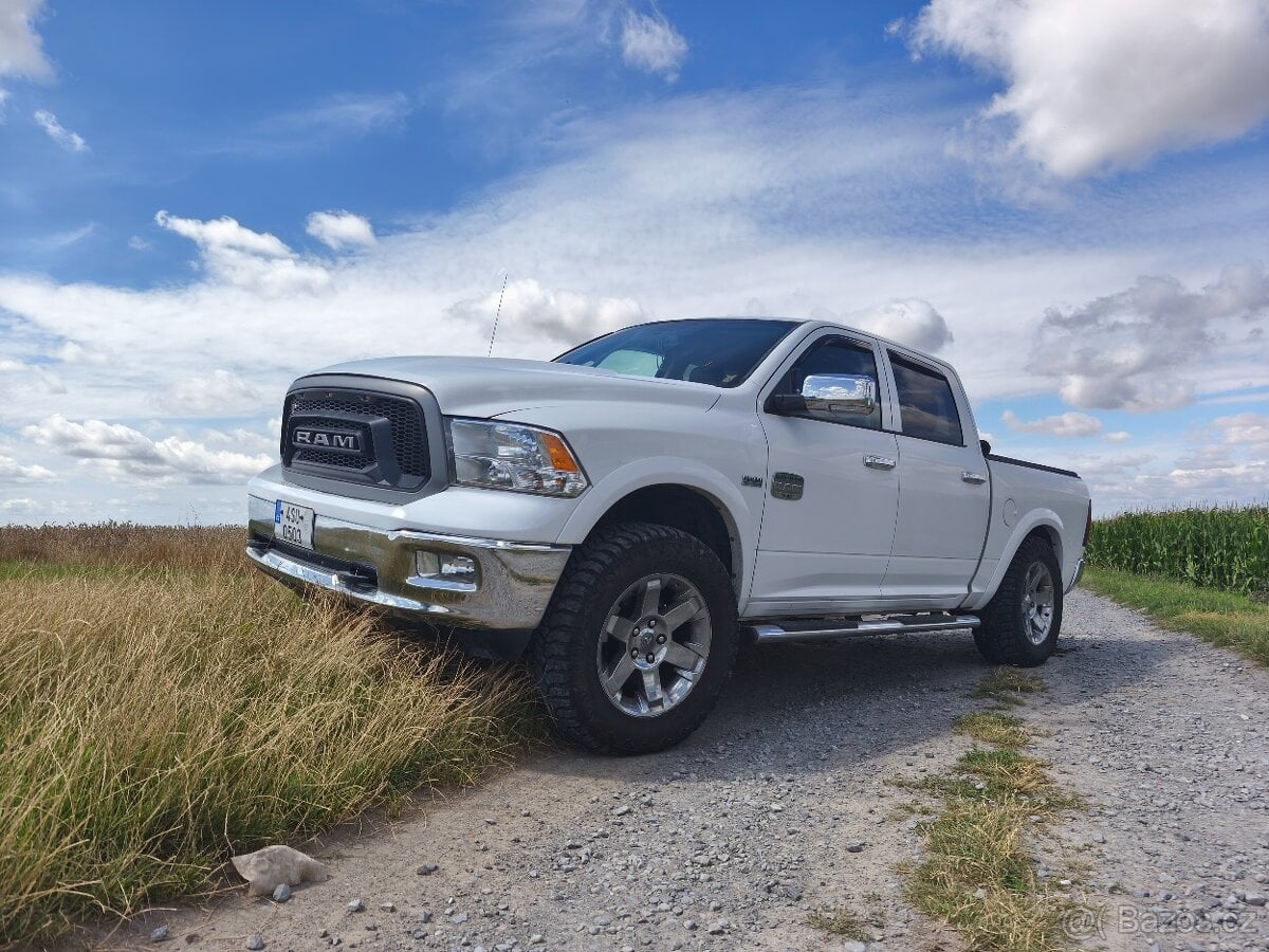 Dodge RAM 1500 5,7 Hemi, 405 HP, edice LongHorn 4x4