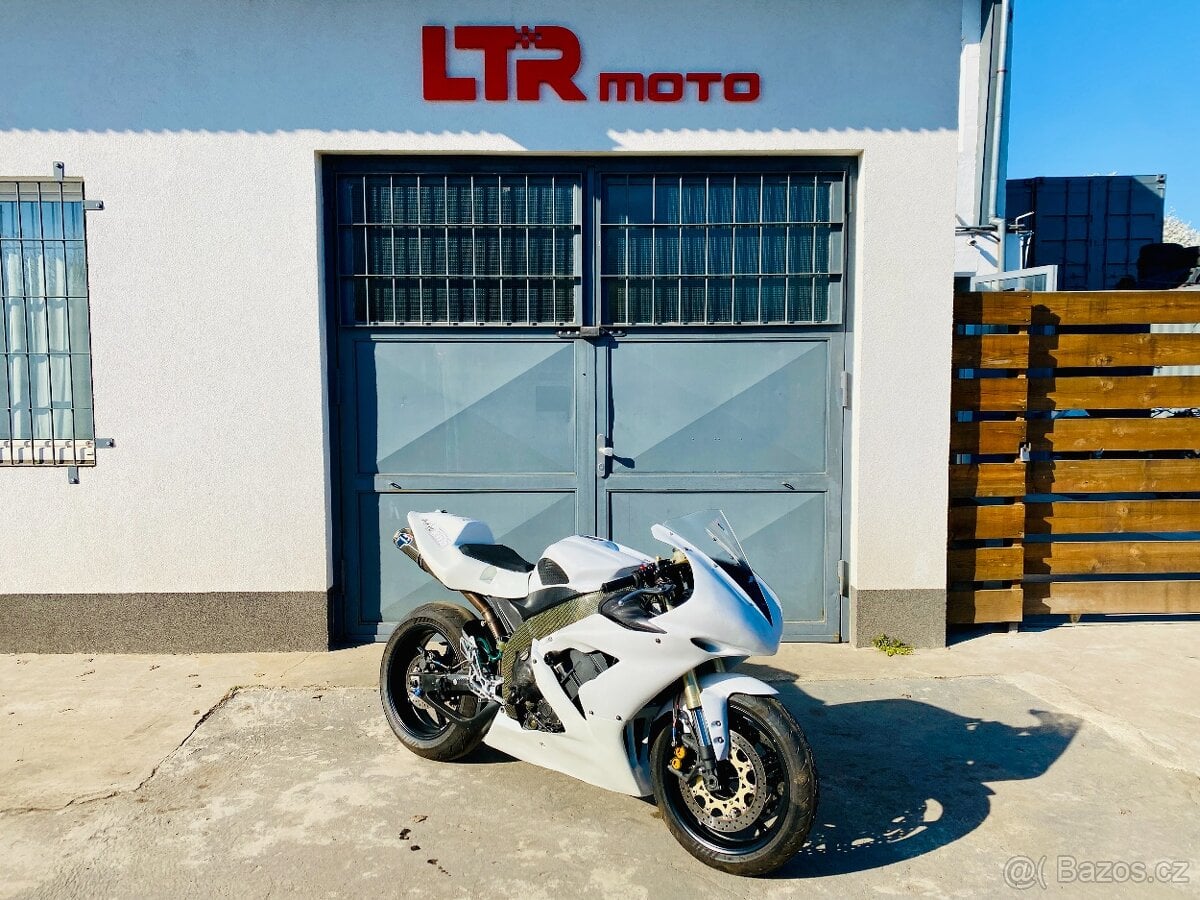 Yamaha YZF-R1, okruhovka možnost splátek a protiúčtu