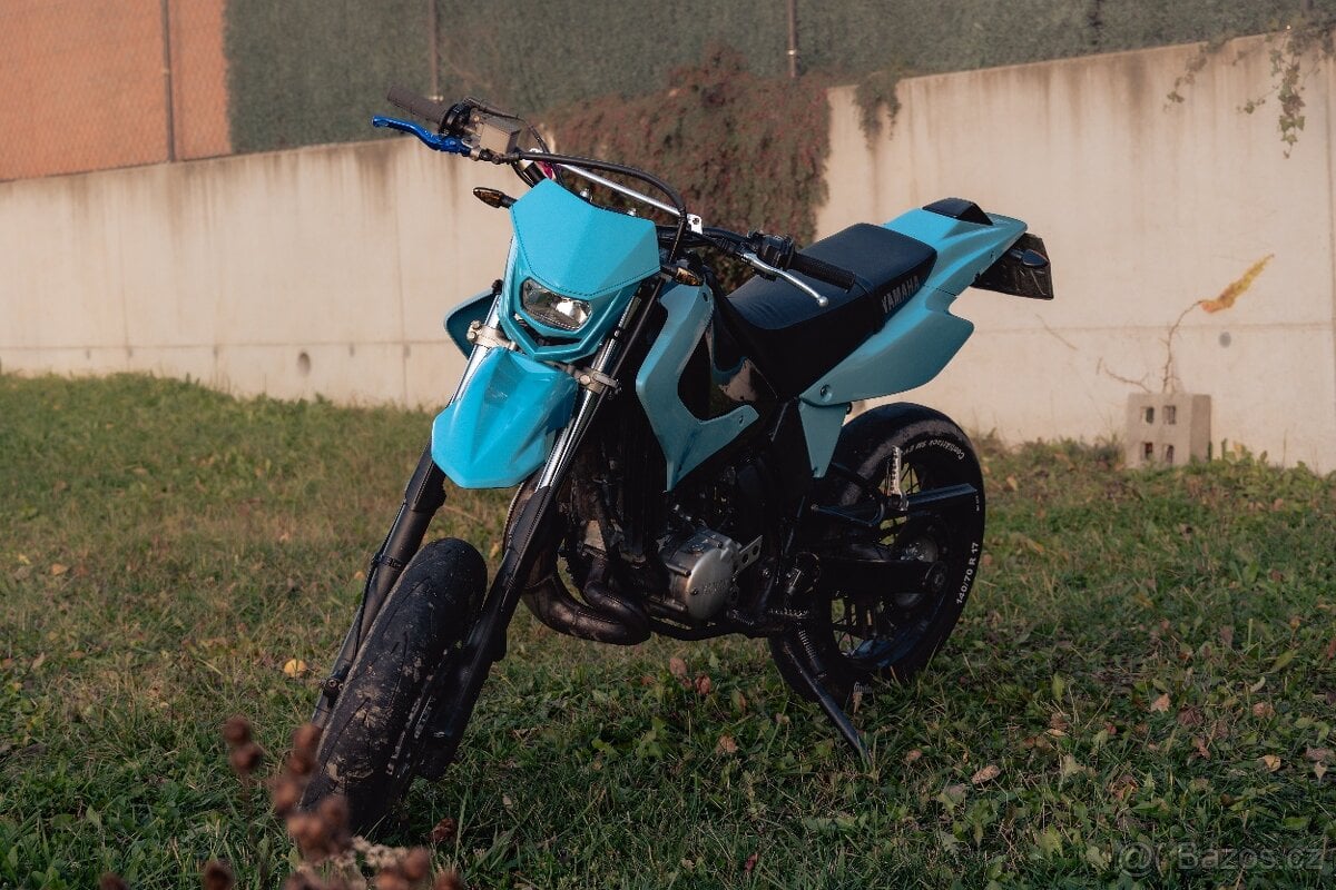 Yamaha DT125X – tyrkysová bestie, otevřená na 18 kW