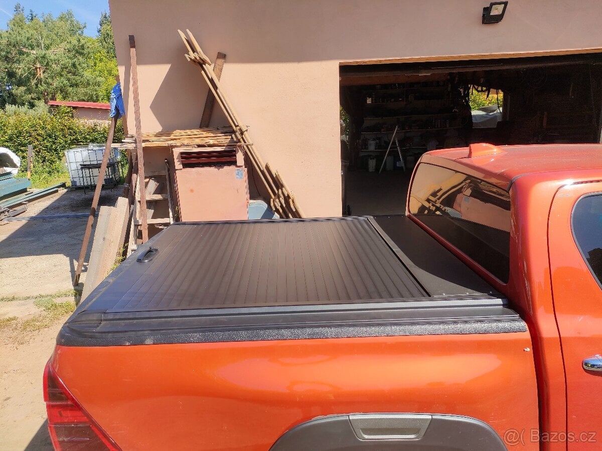 Roleta korby Toyota Hilux