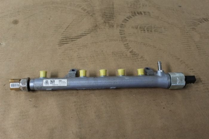 Rozdělovače paliva(rail lišta, rampa) 03l130089 xxx