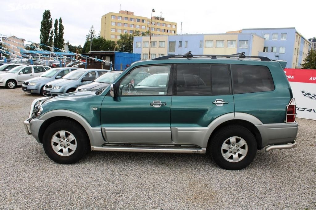 Off-Road Mitsubishi Pajero Wagon Priwilage  3,2 diesel