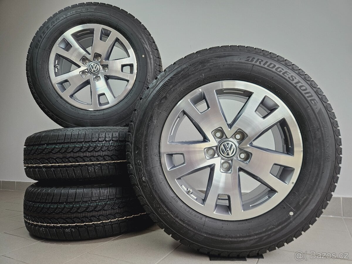 Orig. VW Amarok 5x120 Zimní 245/65/17 - Nové