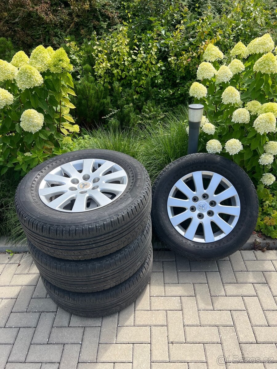 ALU disky originál Mitsubishi Pajero 18