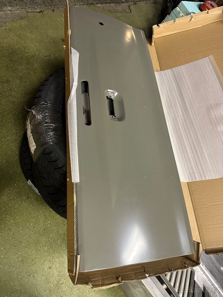 Zadná kapota Toyota Hilux VII 2005-2015