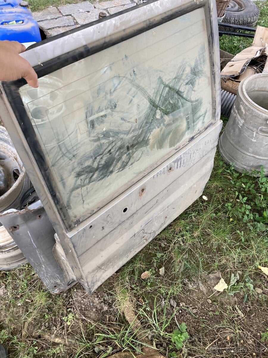 Land Cruiser HZJ GRJ 70 71 73 74 76 78 zadni dvere