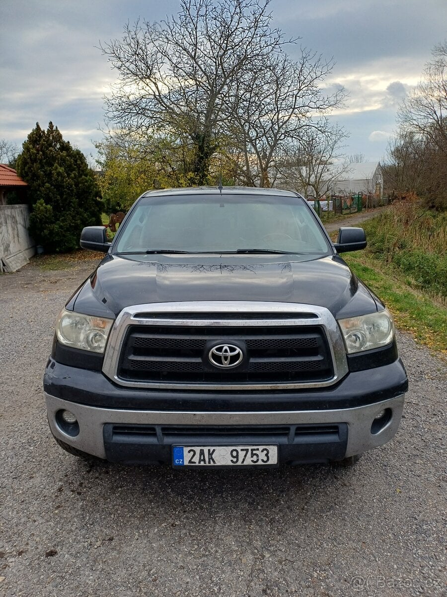 Toyota tundra 4,6i V8 LPG 2010