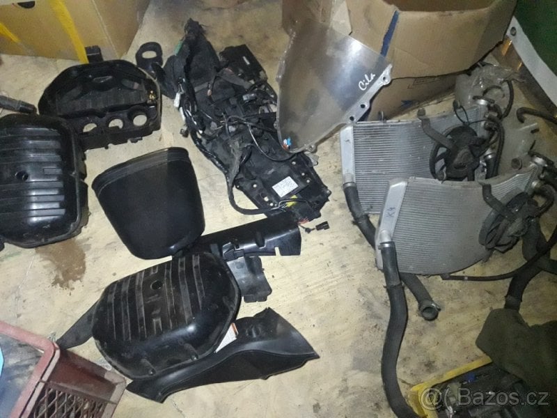 suzuki Gsx-r 600 - 750 k4-k5 dily