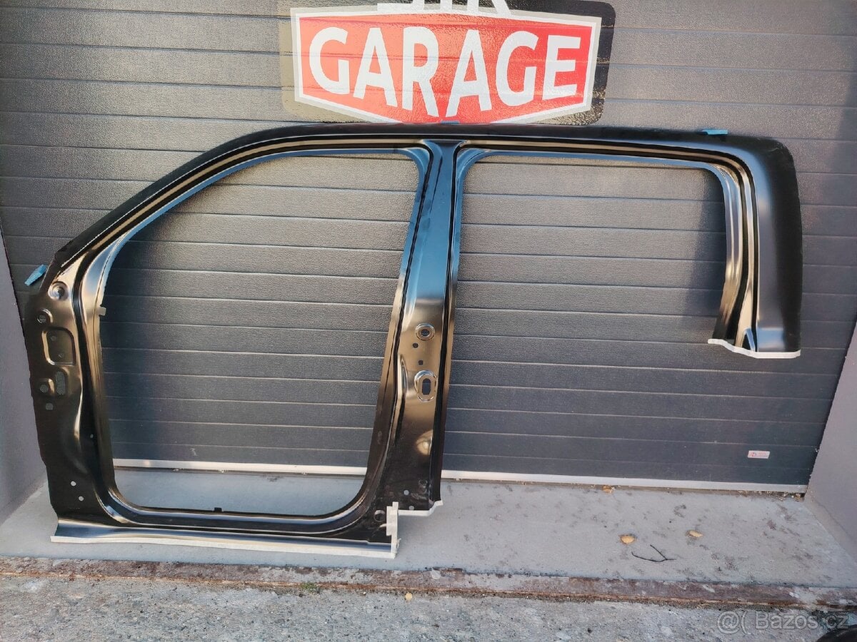 Levá bočnice RAM 1500DT