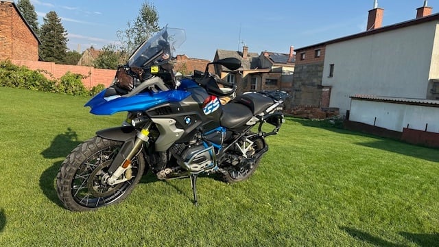 BMW R 1200 GS RALLY, r.v. 18, tlumiče wilbers, akrap