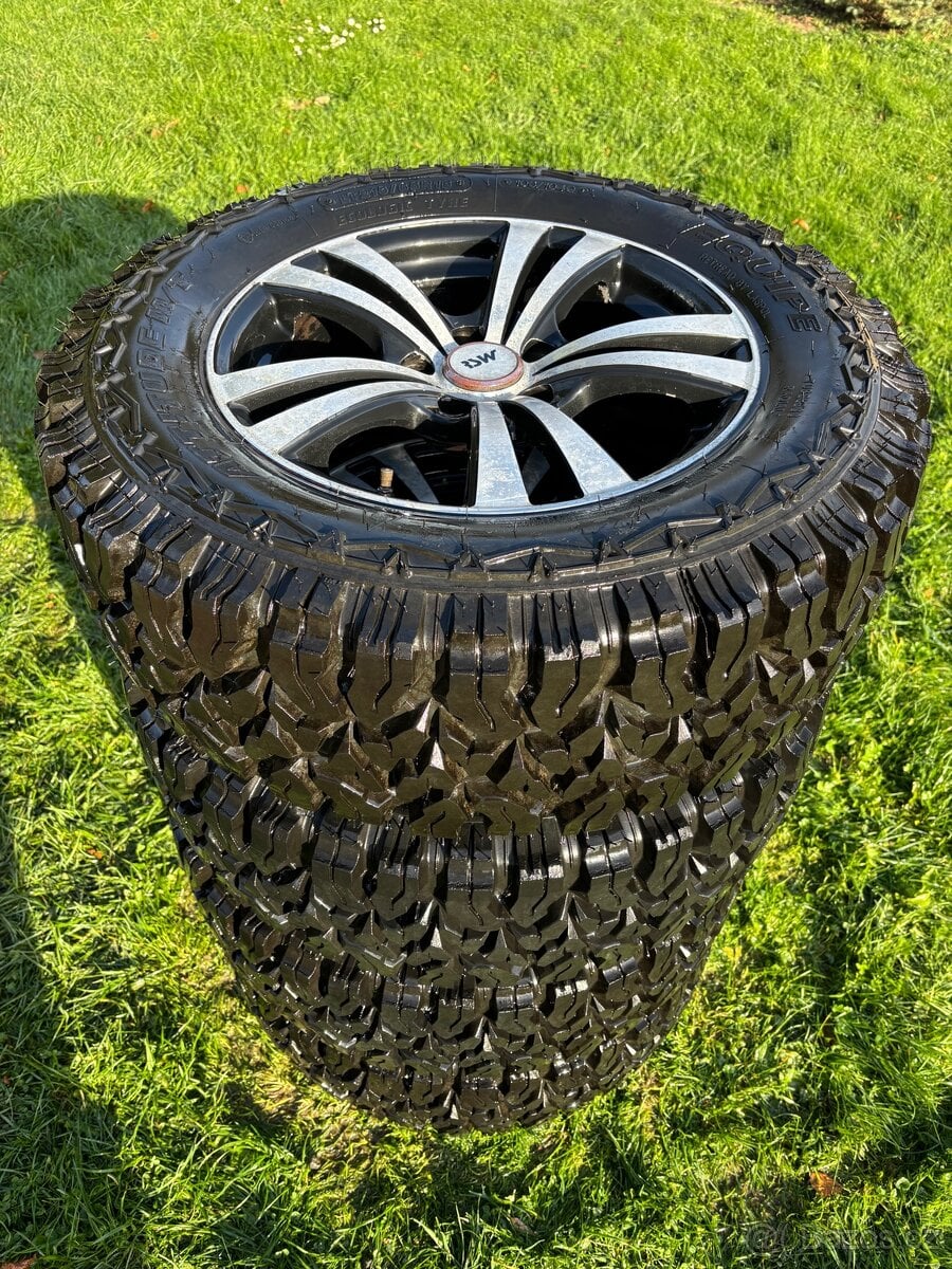 Offroad pneu 215/65 r16 a alu disky 7x16 5x112