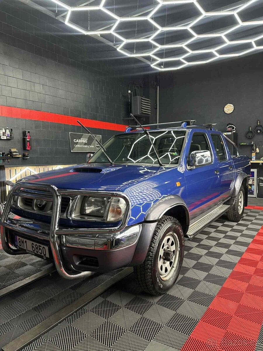 Nissan navara d22 4x4 2.5td