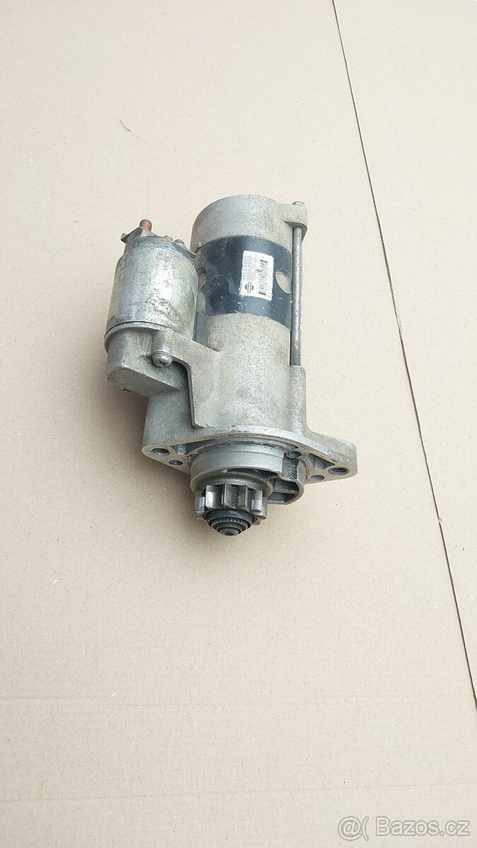 Nissan Navara a Pathfinder  : Startér 2,5Dci