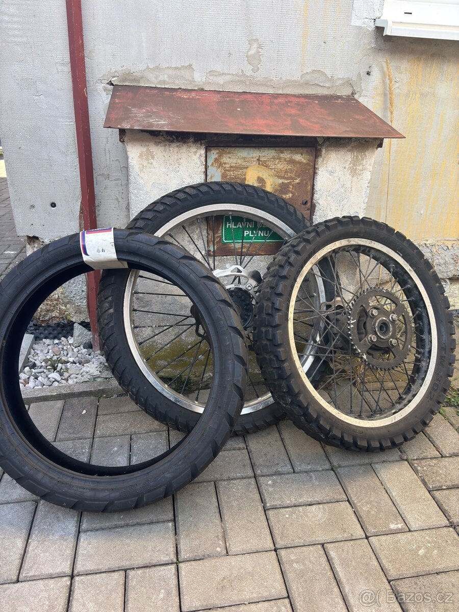 Enduro kola yuki sm 125