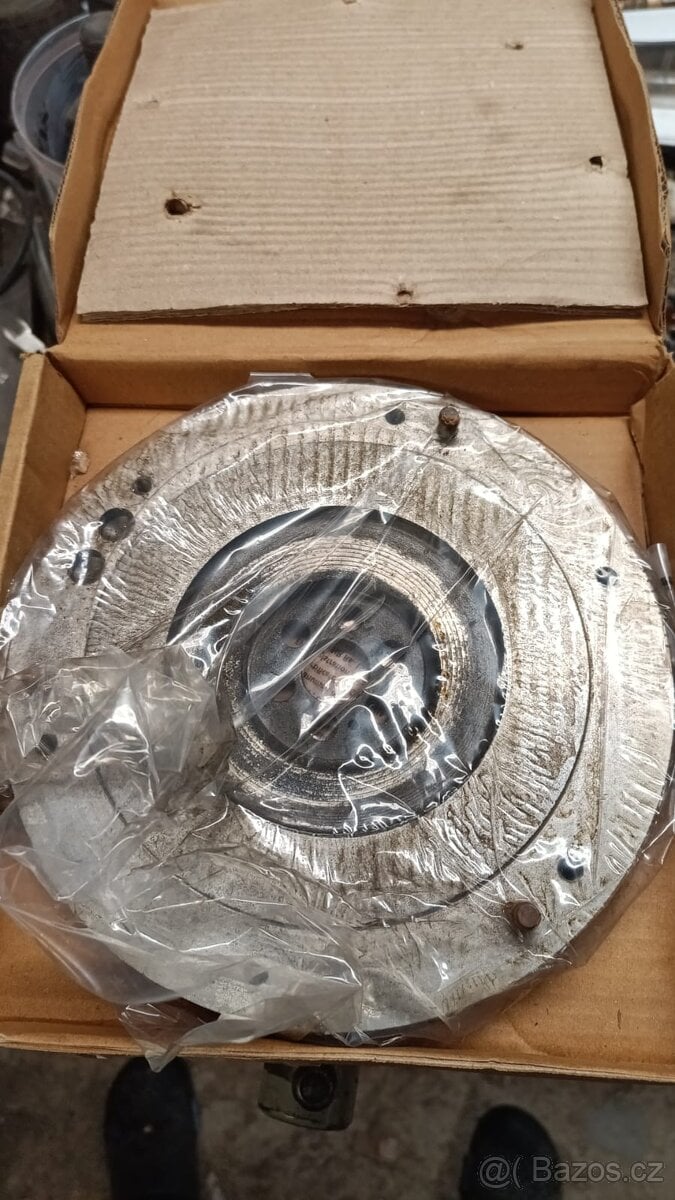 Prodám náhradní díly do motoru Suzuki samurai 1.0 1.3