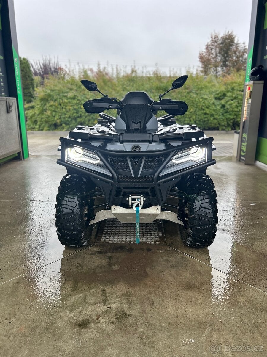 Čtyřkolka CF Moto 850XC