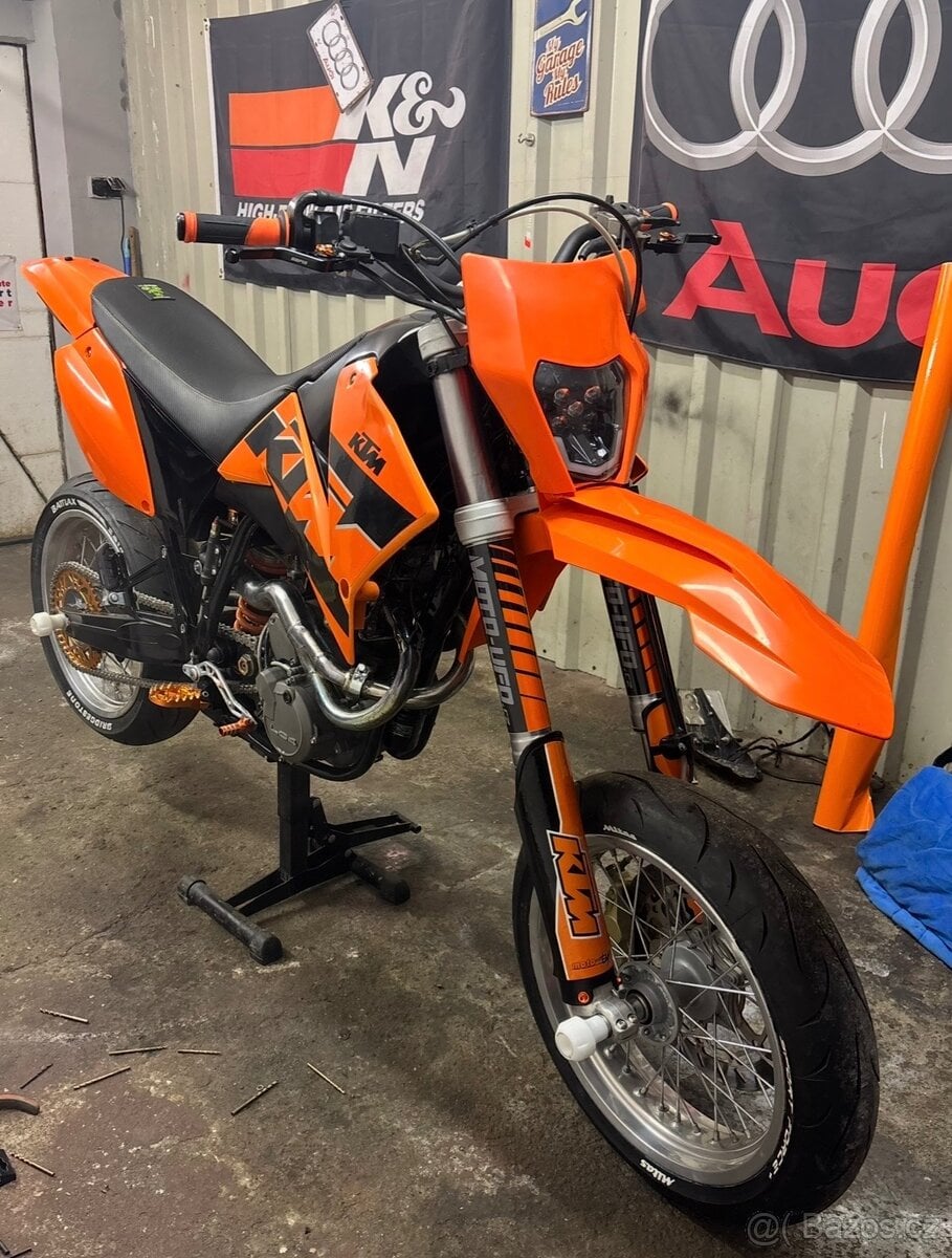 Ktm LC4 640 supermoto (Možno řídit s A2)
