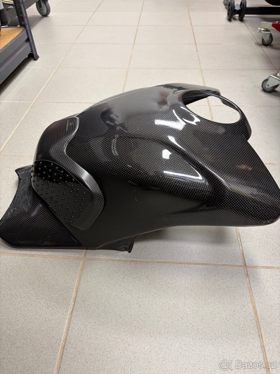 Kryt nádrže karbon - Ducati