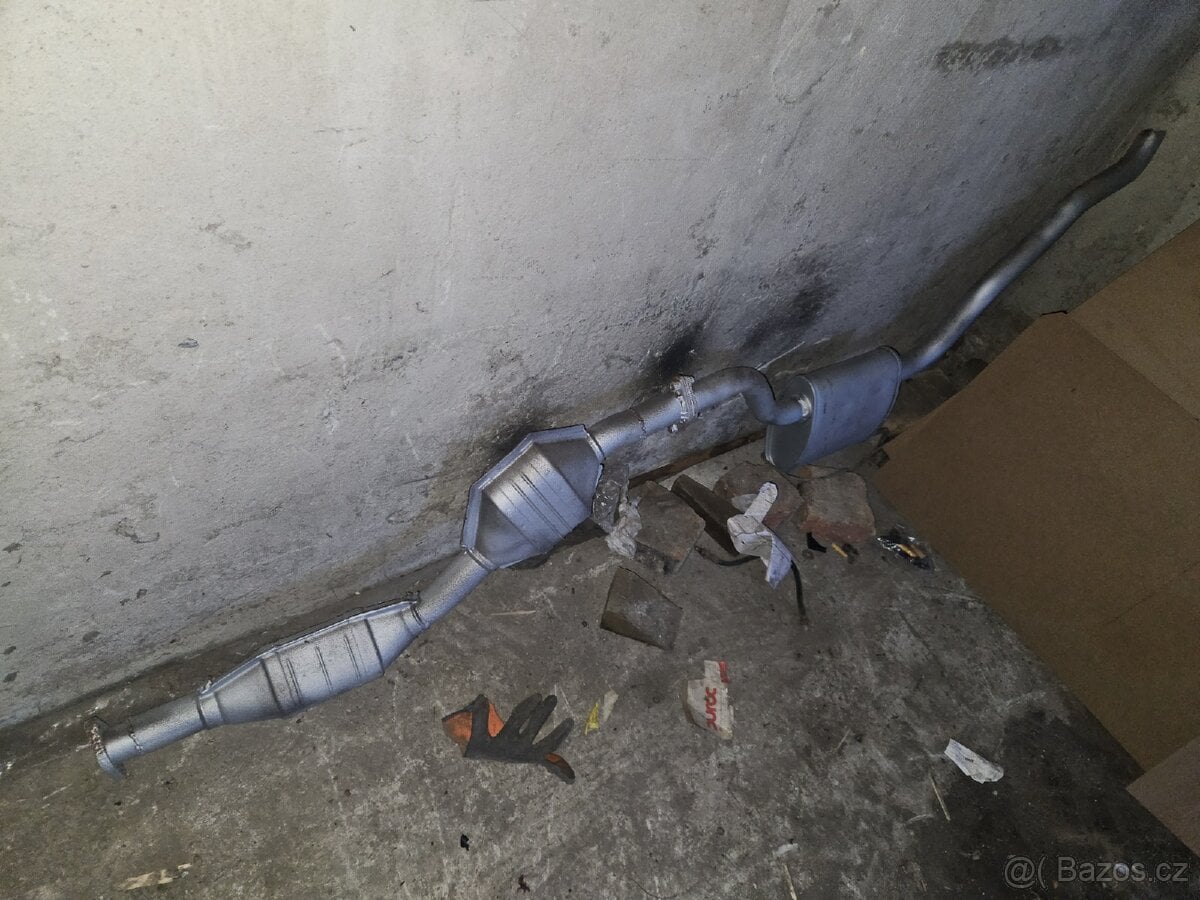 Ford Sierra - výfuk, volat