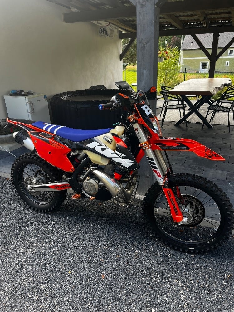 KTM EXC 250 POSLEDNÍ KARBURÁTOR