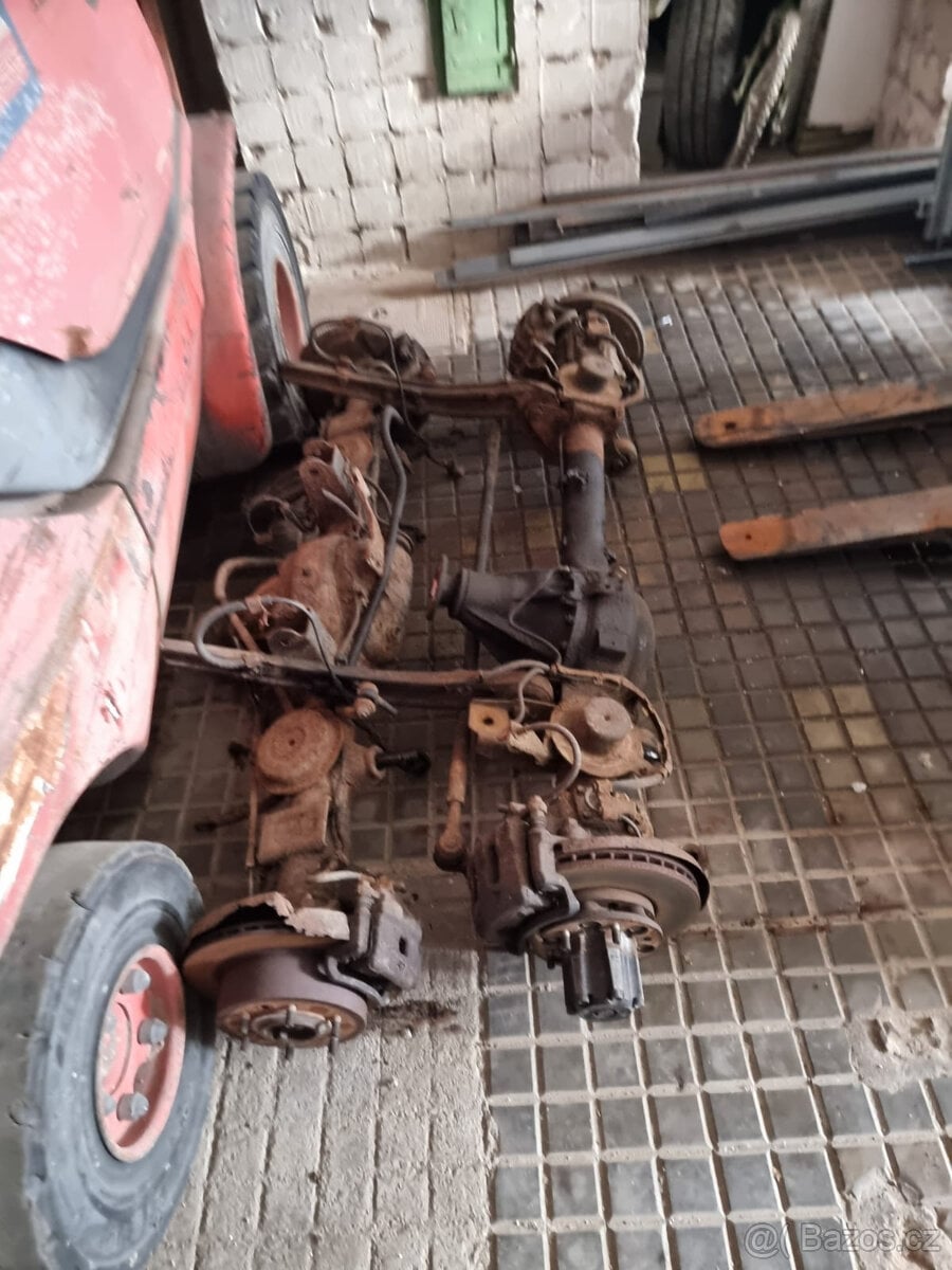 Nápravy Nissan Patrol Y61